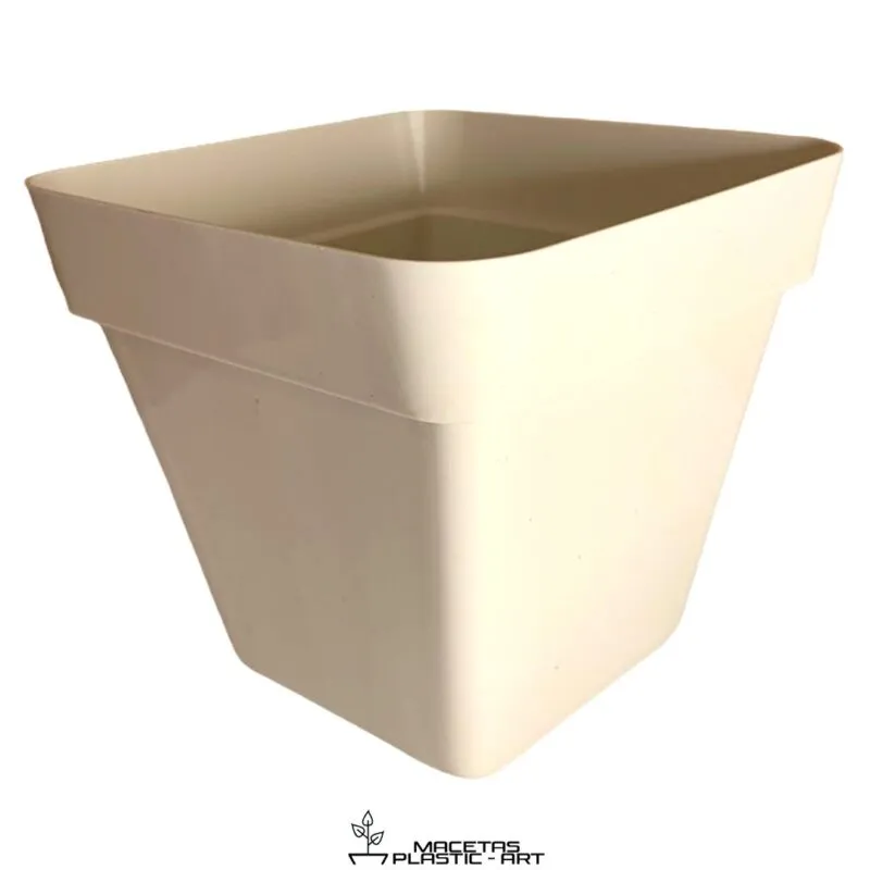 maceta cuadrada de plastico